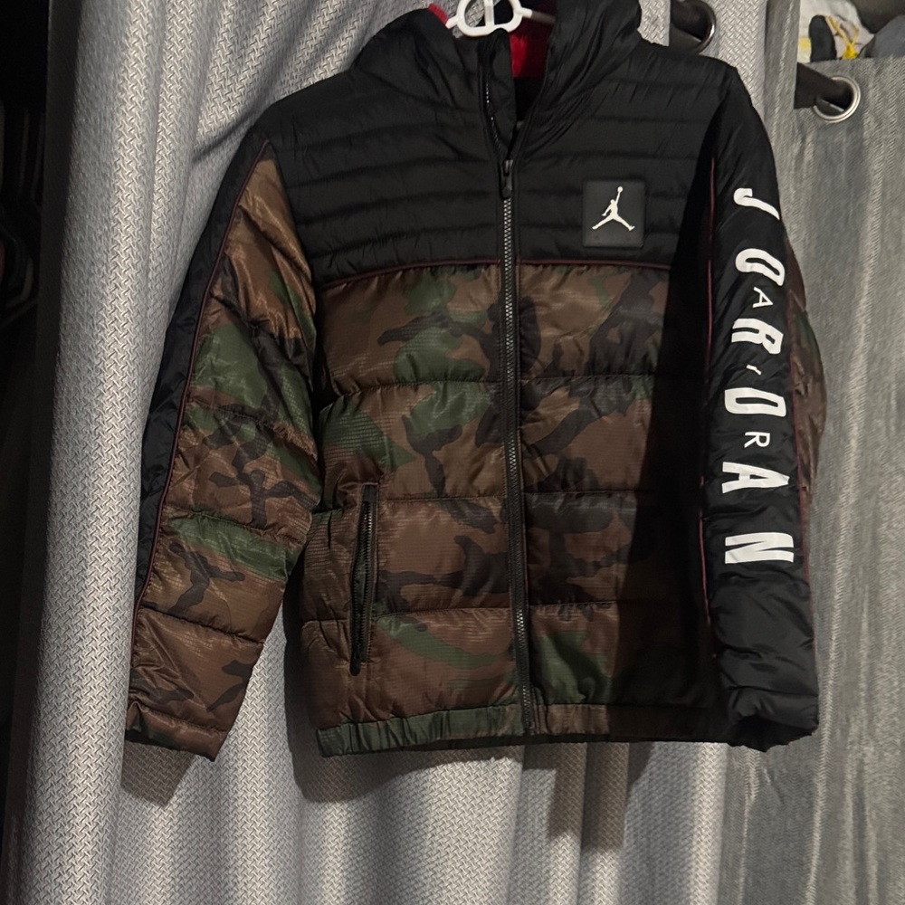 Jordan Kids Black and Camouflage Puffer Jacket